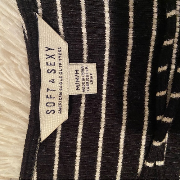 Mid length Dress - Picture 3 of 3